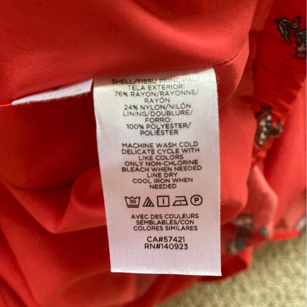 Ann Taylor Tiered Full Body Maxi Skirt Size Medium Bright Red Pattern Like New - Picture 8 of 8